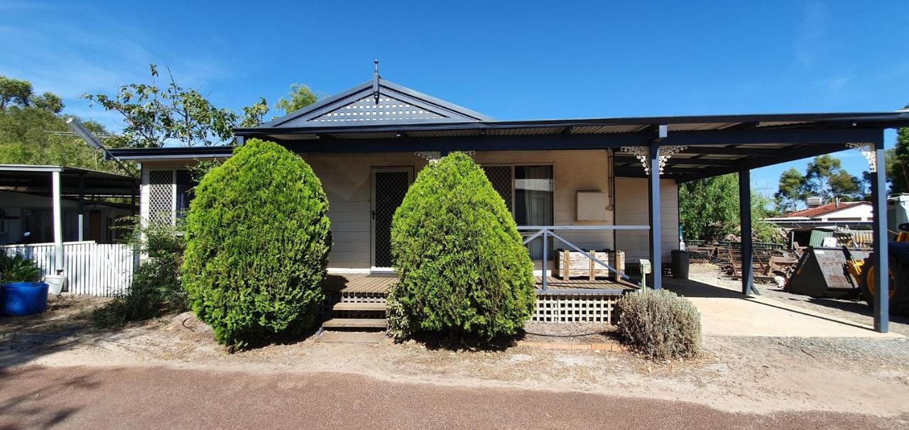 Pinjarra Caravan Park And Cabins Ngoại thất bức ảnh