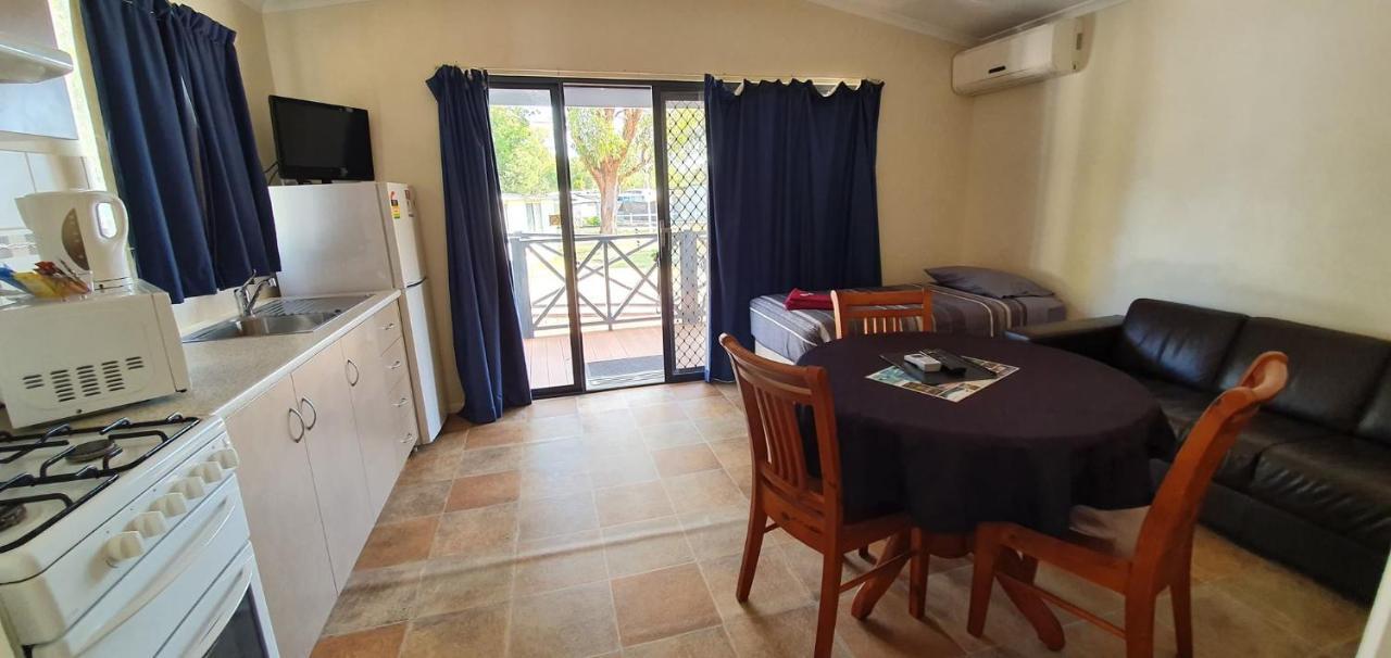 Pinjarra Caravan Park And Cabins Ngoại thất bức ảnh