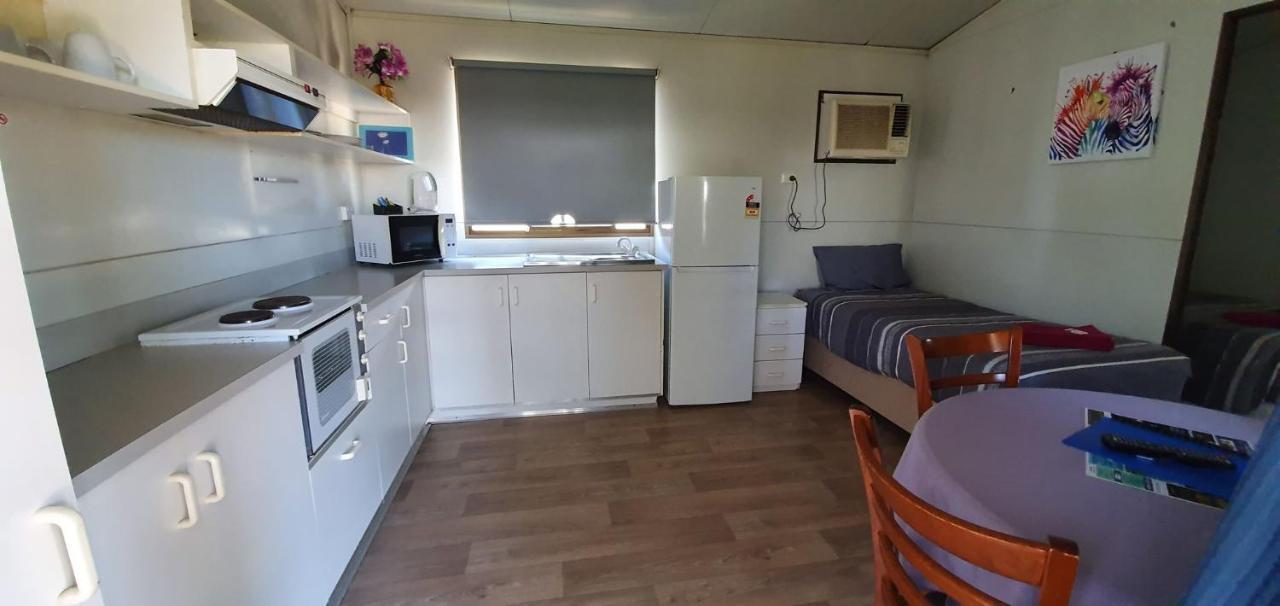 Pinjarra Caravan Park And Cabins Ngoại thất bức ảnh